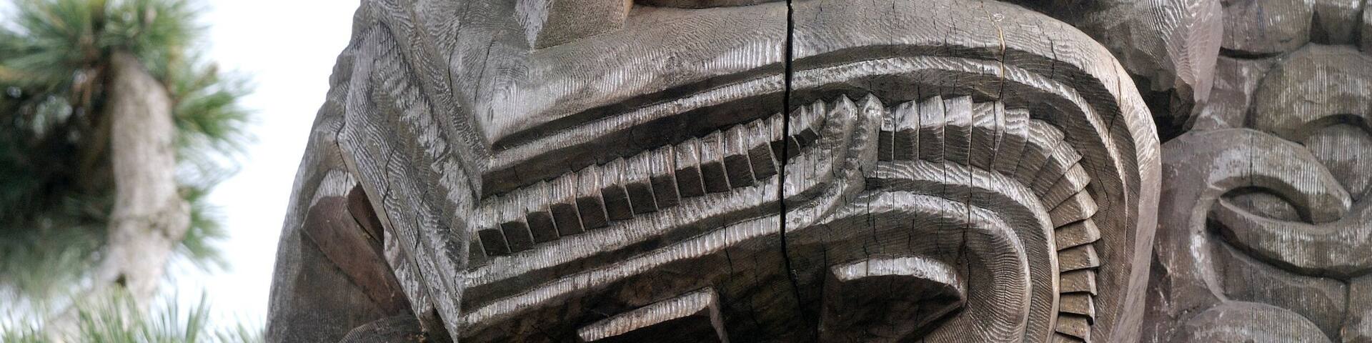 The Welcoming Spirit Of Sound Above Tane Hiira, The King Of The Cedar Forest - Carver: Tupari Tewhata (Maori), Kaikohe, New Zealand 1986. Cowichan Valley, Vancouver Island, British Columbia, Canada.