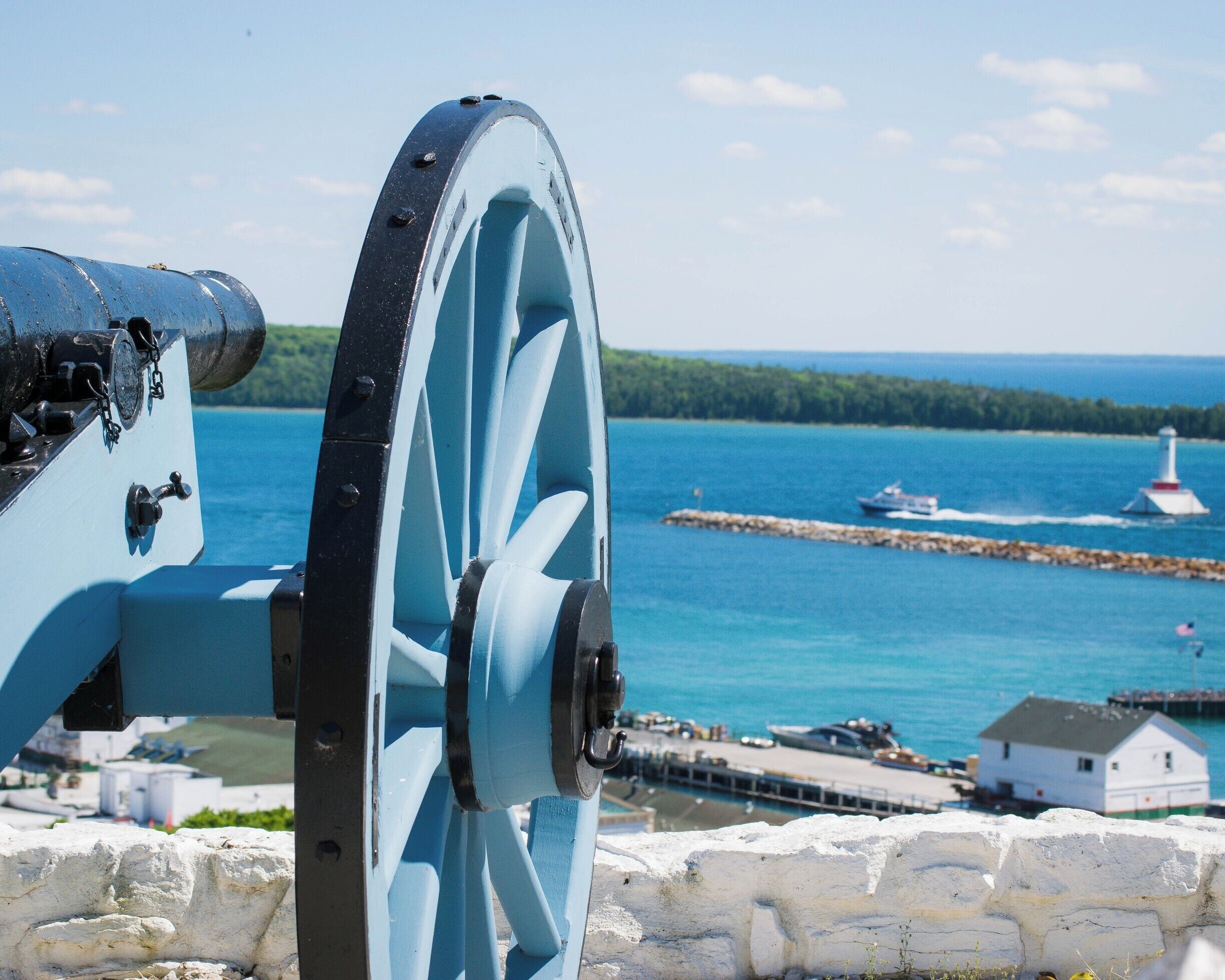 The view from atop Fort Mackinac. The cannons get fired every day at set times. The fort also features other revolutionary war reenactments and musket firings. 
#MackinacIsland
#Greatlakes
#Cannon
#Fort
