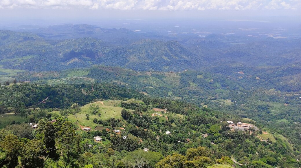Breathtaking Views of Sri Lanka’s Hill Country from Beragala