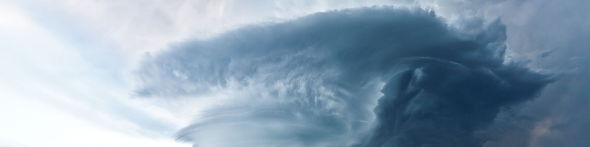 Severe thunderstorm in the plains