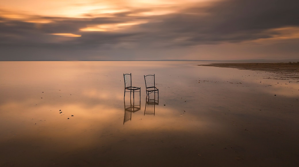 Salt Lake, Turkey's Central Anatolia Ankara, Konya and Aksaray is a place located at the intersection of the borders of the salt lake. 40% of Turkey's needs salt from this lake.