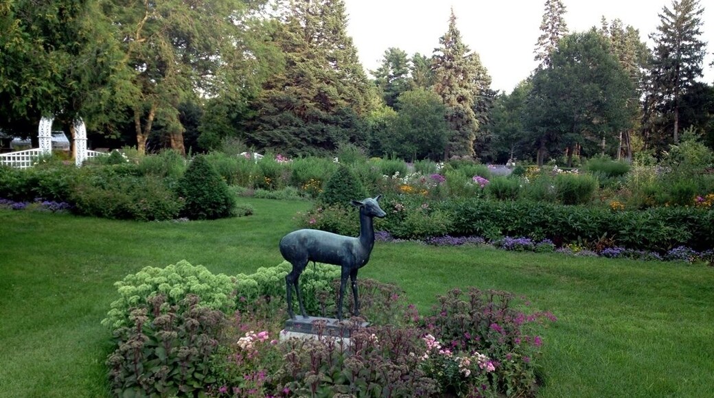 Beautiful gardens that include a pet Cemetary, a large pond, and numerous statues.