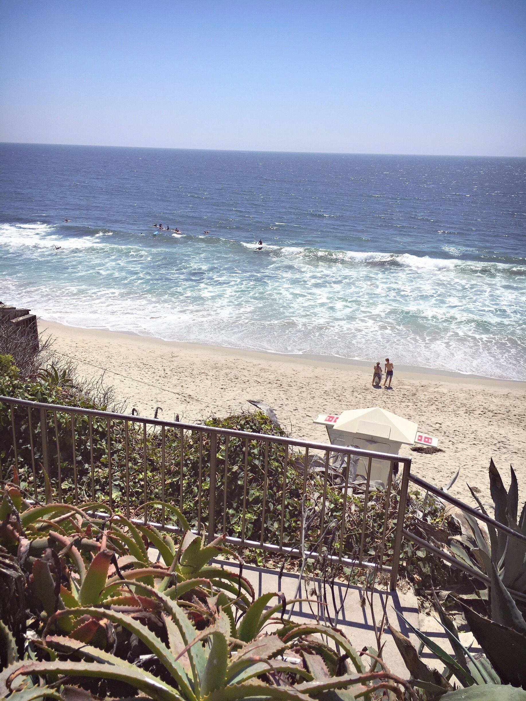 Street beach, 80 degrees, luscious cool wind caressing skin, hidden bliss from the rush hour traffic, 1/4 mile in the other direction..💕