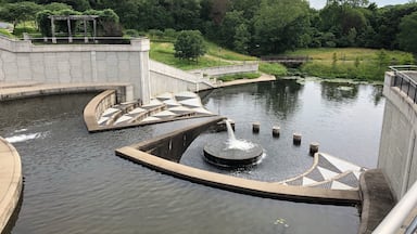 Awesome design and a great place for a quick walk around the lake