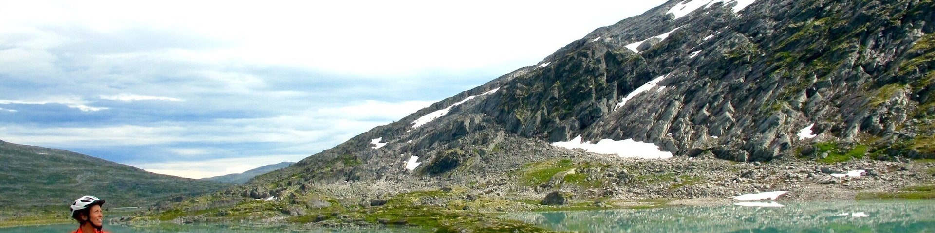 Unforgettable 1 week ride through the Norwegian fiords. Lakes, rivers, amazing landscapes, pure nature.