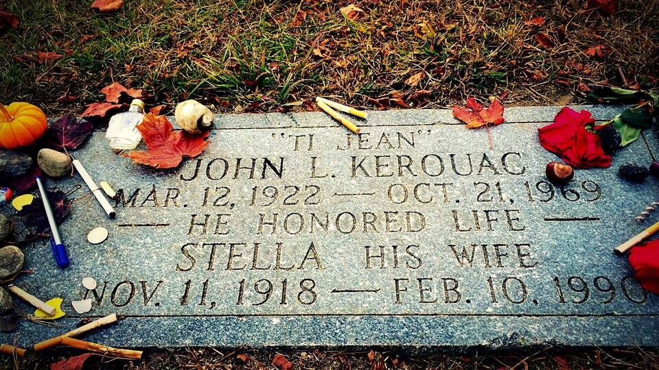 Modest gravestone of Jack Kerouac ❤️