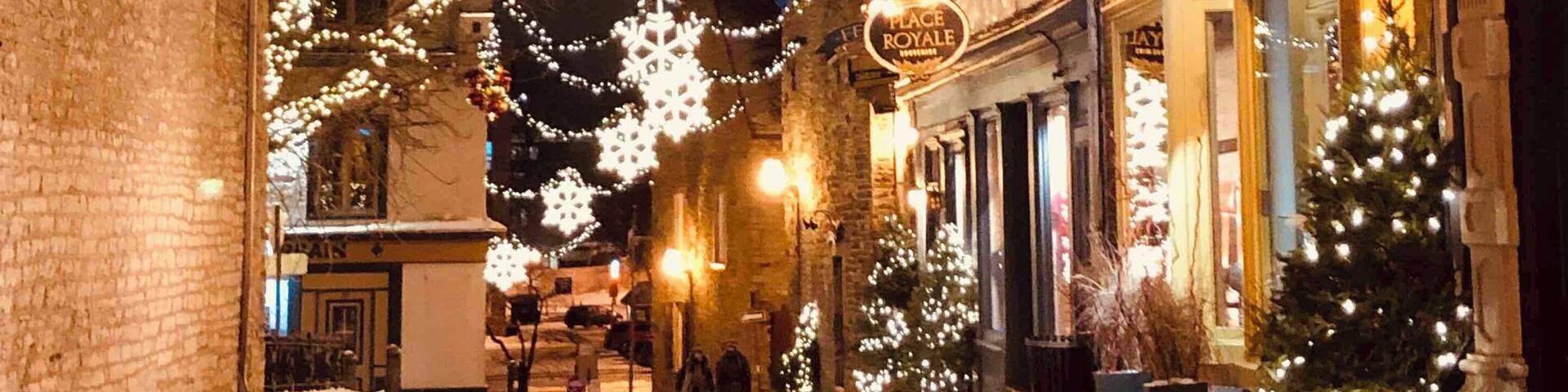 #lifeatexpedia #quebec #vieux #canada #lovetotravel #december #christmasmonth
Walking in the streets of old Quebec enjoying the beauty of the snow and the magic of the quiet place.