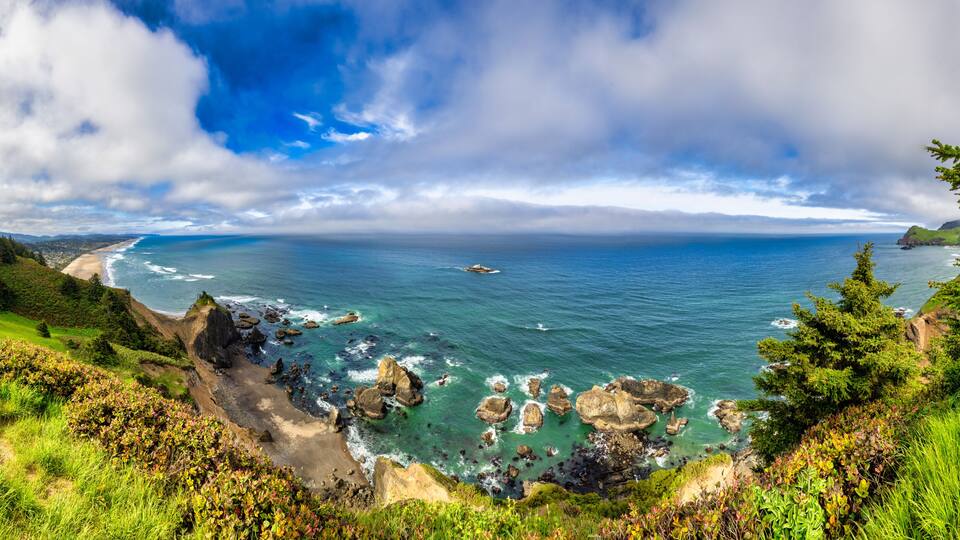 Lincoln City from God's Thumb 1