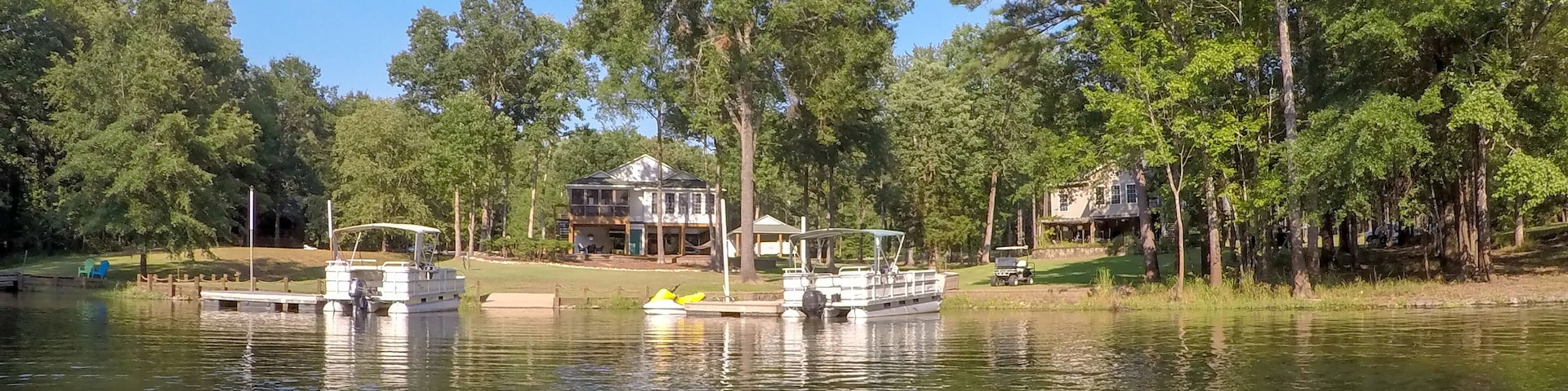 beautiful scenes on lake wateree in south carolina