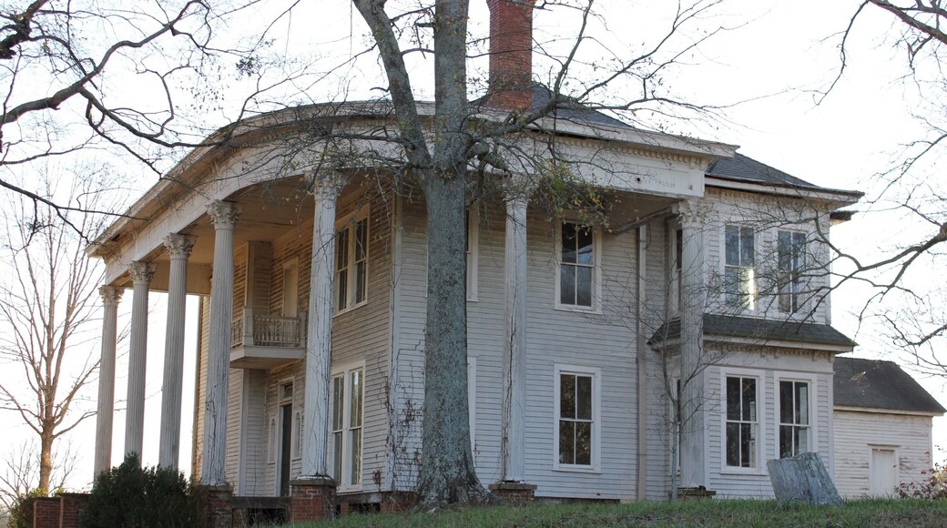 An old abandoned plantation house on Hwy 83 near Madison, GA.