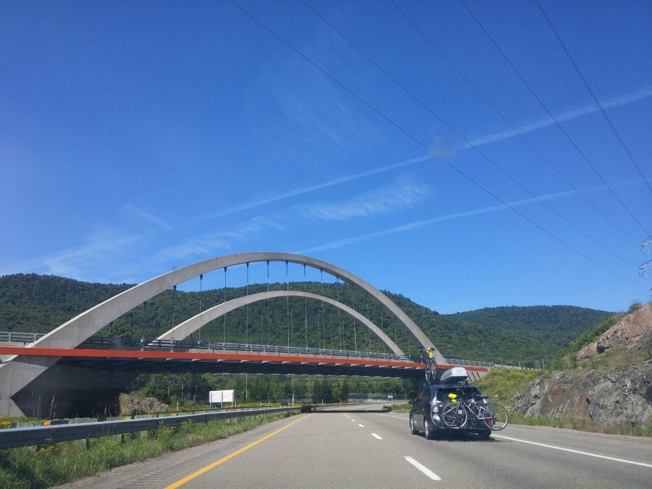 Heading to Magog. Summer weekend escapade. Eastern townships are amazing! #lifeatExpedia