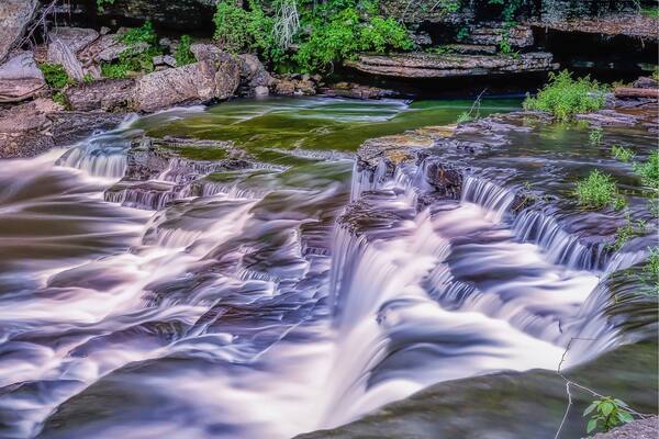 The Old Stone Fort is a prehistoric Native American structure located in Coffee County, Tennessee, in the Southeastern United States. The fall cascade here is gorgeous! You have to stand deep in the marshy land to get this shot! Tennessee has amazing waterfalls! Do check this one out..