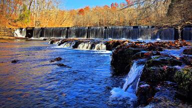 Cool little Tennessee State Park south of Nashville. 5+ miles of hiking trails with numerous scenic waterfalls.