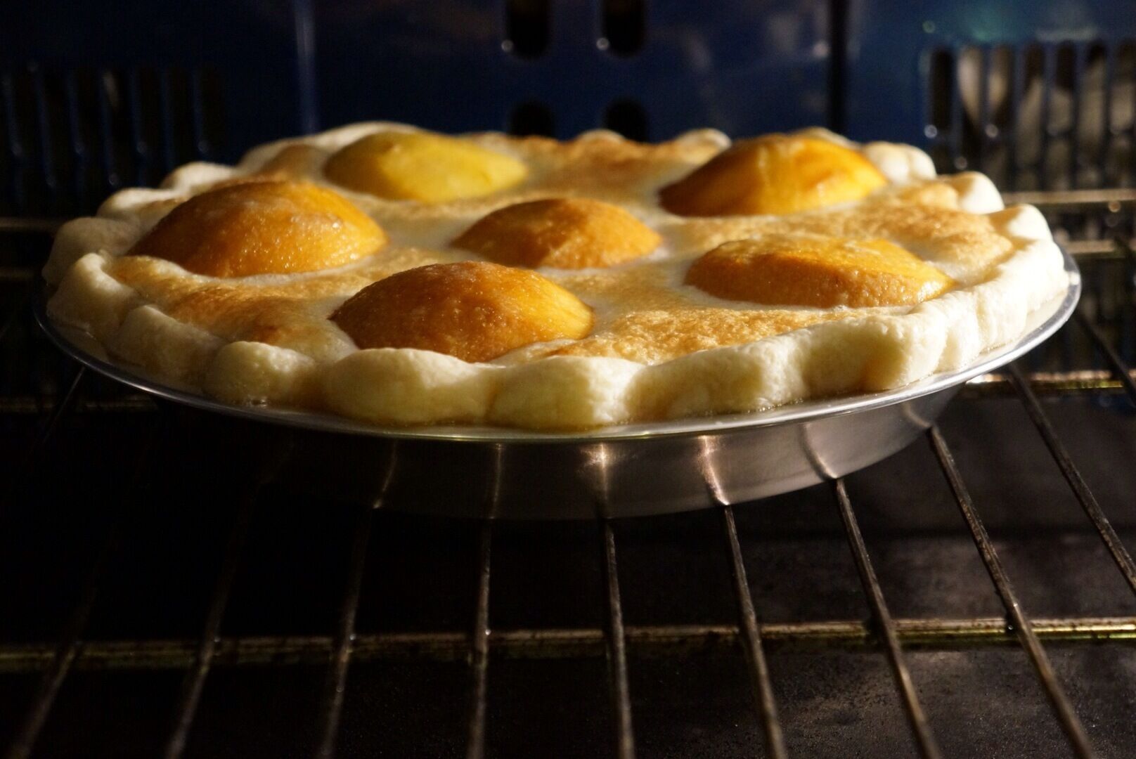 Peach pie perfection at my favorite #restaurant: my house! #SecretFamilyRecipe #CustardGoodness 