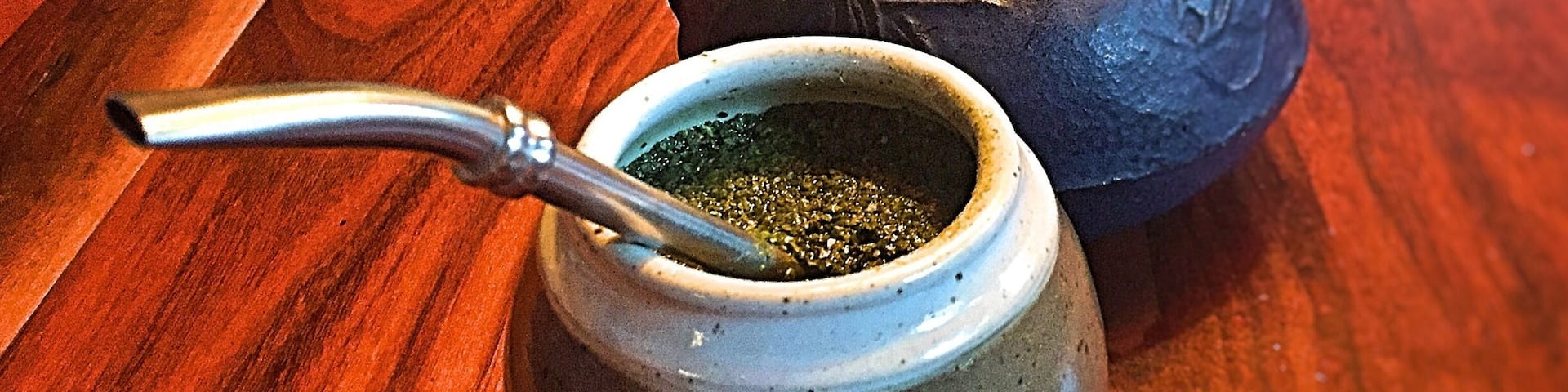 Where you can get Maté out of bombilla and everything! Cozy, woodsy, coffee shop run by people of the 12 tribes religion. If you're interested in learning about a small religion, they are usually quite keen to talk about it. Bonus, it's open 24/6 just in case you're fienin for some midnight maté. #hometown #hotdrinks #colorado