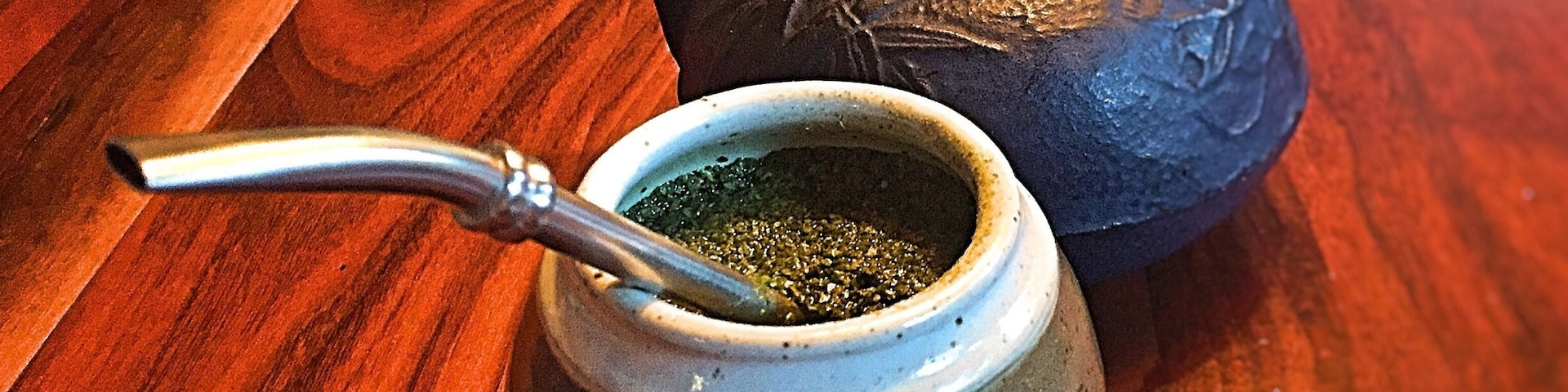 Where you can get Maté out of bombilla and everything! Cozy, woodsy, coffee shop run by people of the 12 tribes religion. If you're interested in learning about a small religion, they are usually quite keen to talk about it. Bonus, it's open 24/6 just in case you're fienin for some midnight maté. #hometown #hotdrinks #colorado