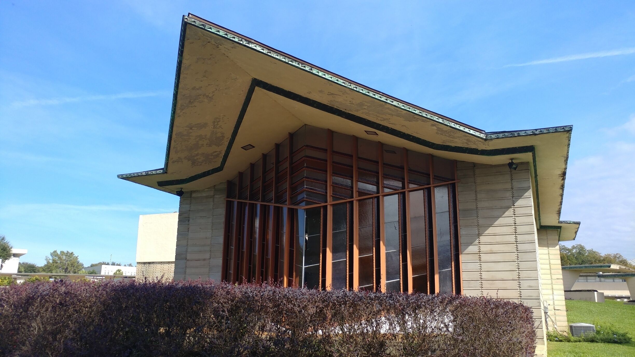The Danforth Chapel – begun 1954, completed 1955.

Florida Southern College is the home of the world’s largest single-site collection of  Frank Lloyd Wright architecture.
