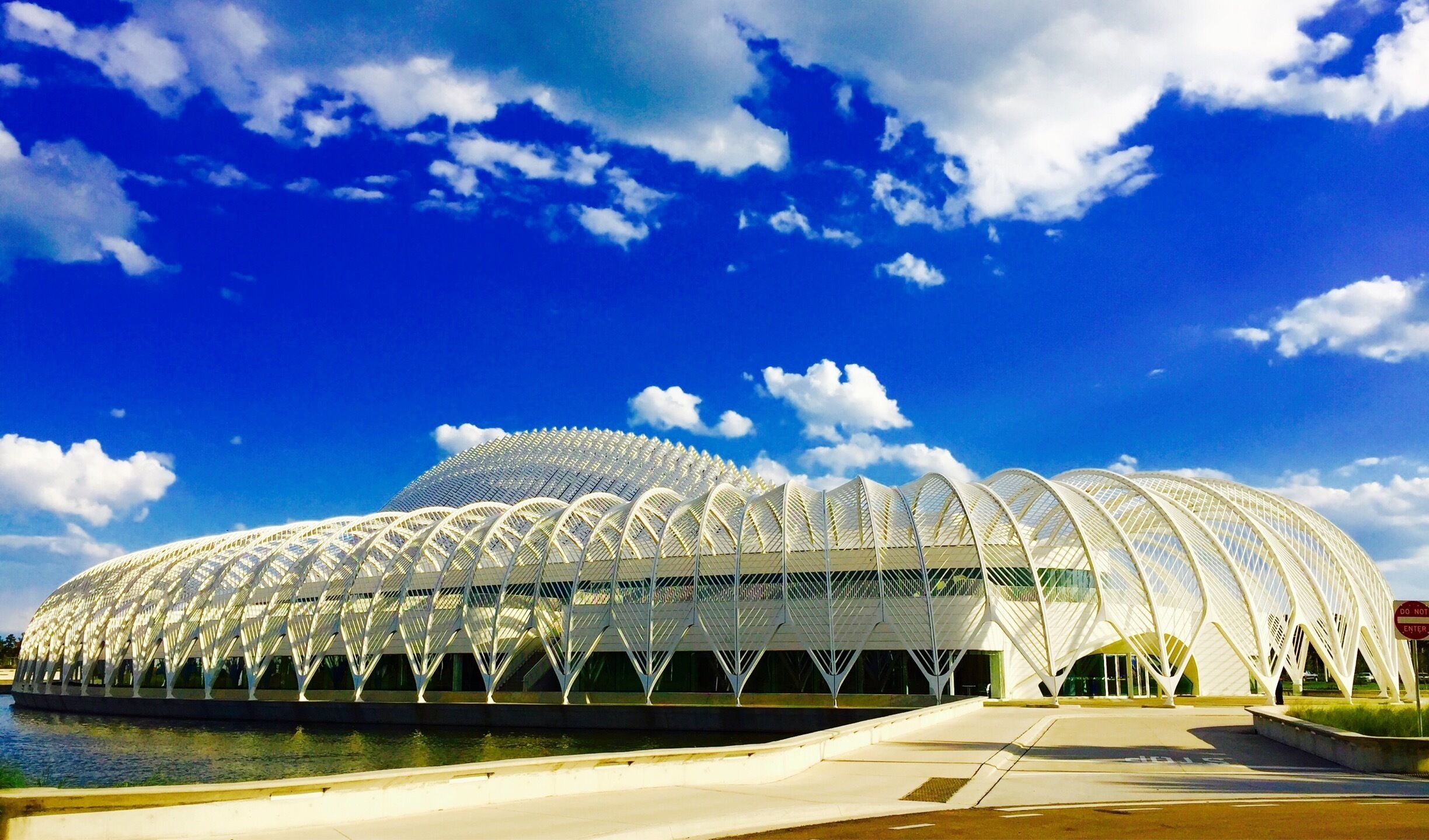 I've passed this university several times and have always marveled at the building. I finally decided to take a detour and check it out!  I was even more amazed with the architecture up close