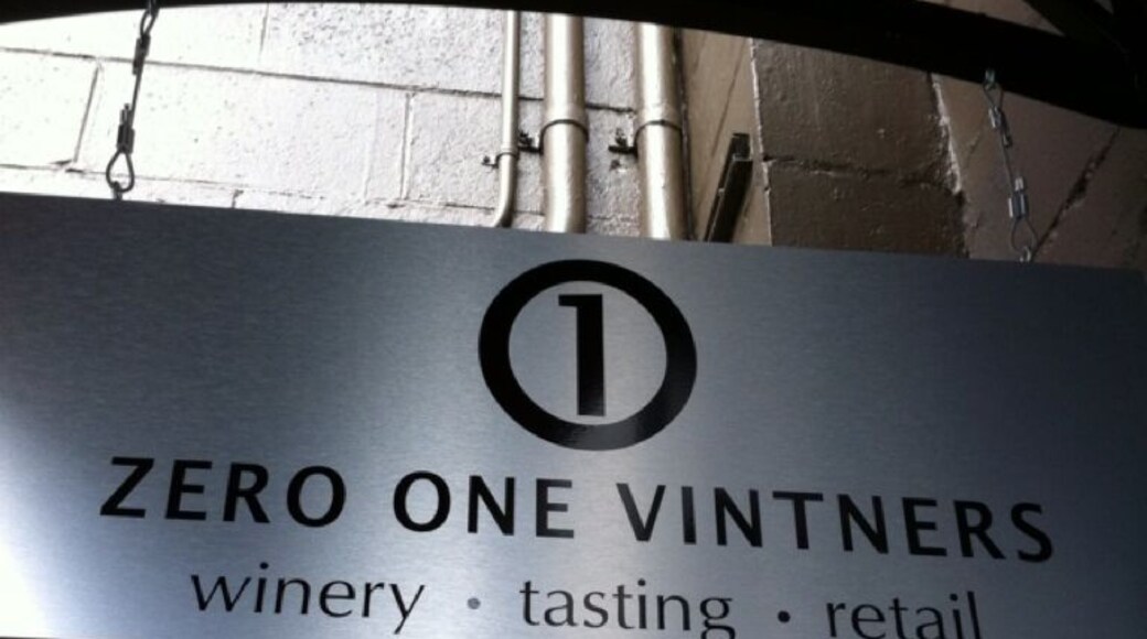 Winery and tastings-tucked away behind retail on main blvd in Kirkland.