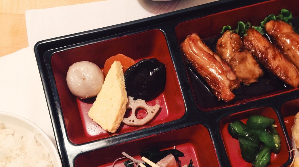 Makanouchi! #sushi #sashimi #tempura #foodporn #delicious