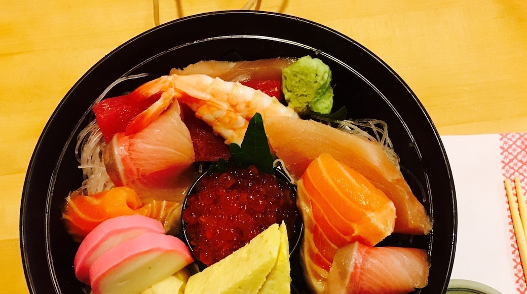 Great service and good chirashi. I like that the bowl has two sections - one for rice and one for fish.