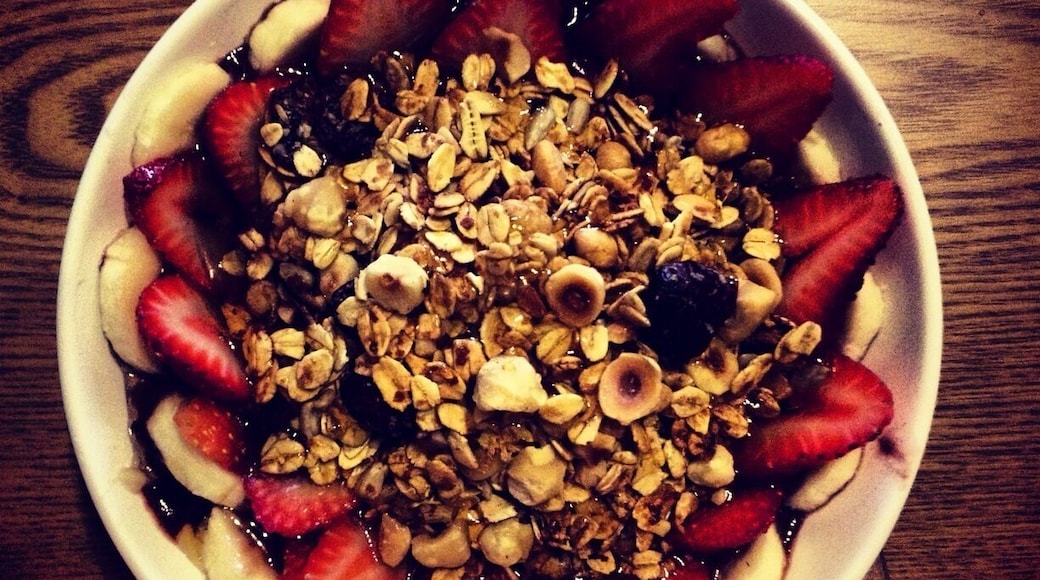 If you find yourself in a slump, stop in at Kitanda in Redmond Town Center where the Acai alchemists will whip you up an Energy Blast Bowl. Amaze balls. Or more accurately -- amaze bowls. • #Redmond #Cafes #Espresso #Acai #Brazilian