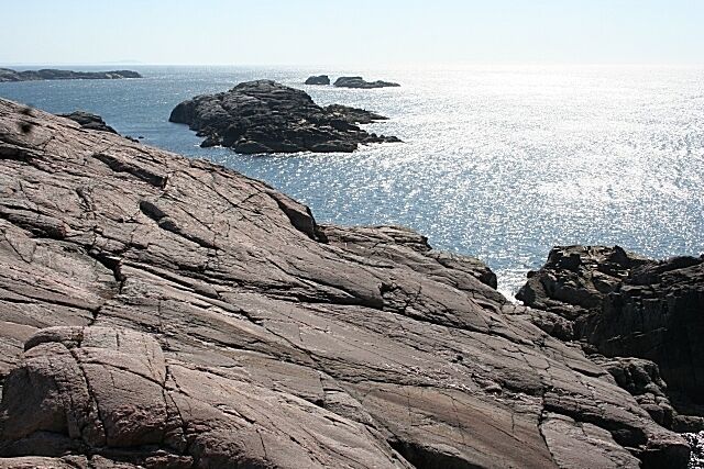 Rubha a'Mhill Ghlaise 'Headland of the smooth lumps' is a very apt name for this outcrop of ic-smoothed rock.