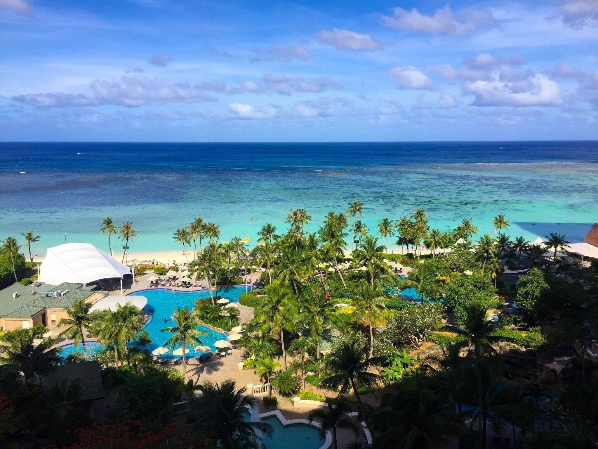 Tumon Bay and Philippine Sea at Hyatt Regency Resort, Guam
#AquaTrove #Beachtips