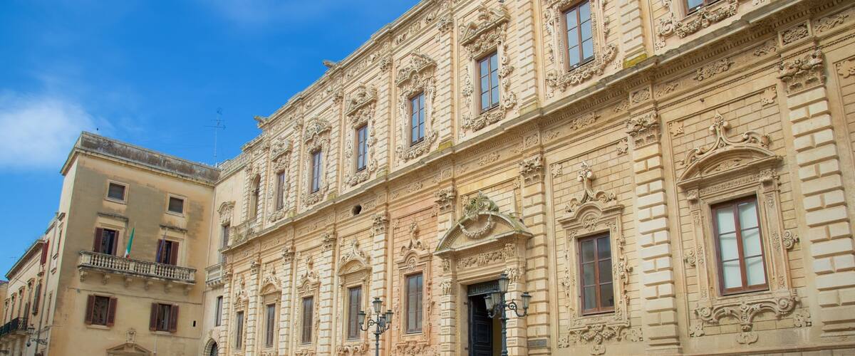 Lecce montrant patrimoine architectural