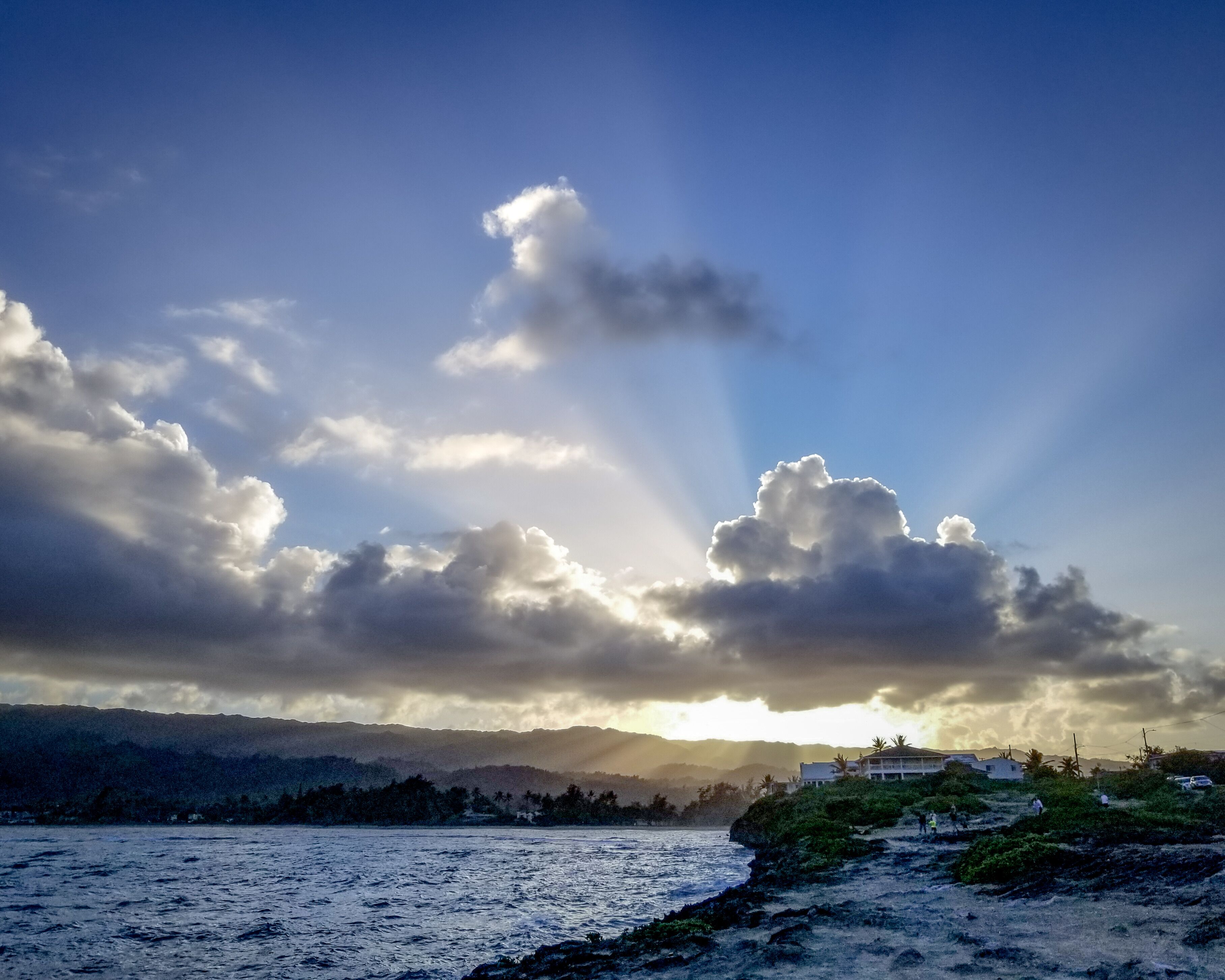 A Horse Leap
#seascapephotography #landscape #travel #photo #fotó #Foto #beautiful #Wow #photography #SunRays #sun #sol #sky #sunset #hawaii2019 #Luxury #mansion #beach #Hawaii #hawaiianlife #paradise #tropical #HI #PhotoOfTheDay #nuvole #nubes #clouds #horse #mobilephotography