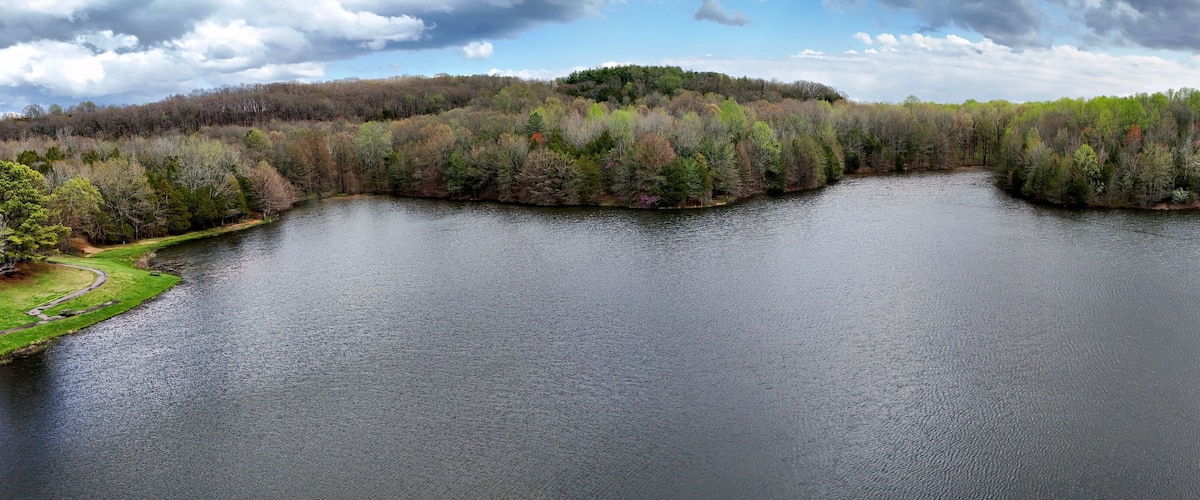 Ferne Clyffe Lake, Ferne Clyffe State Park, Goreville, Illinois