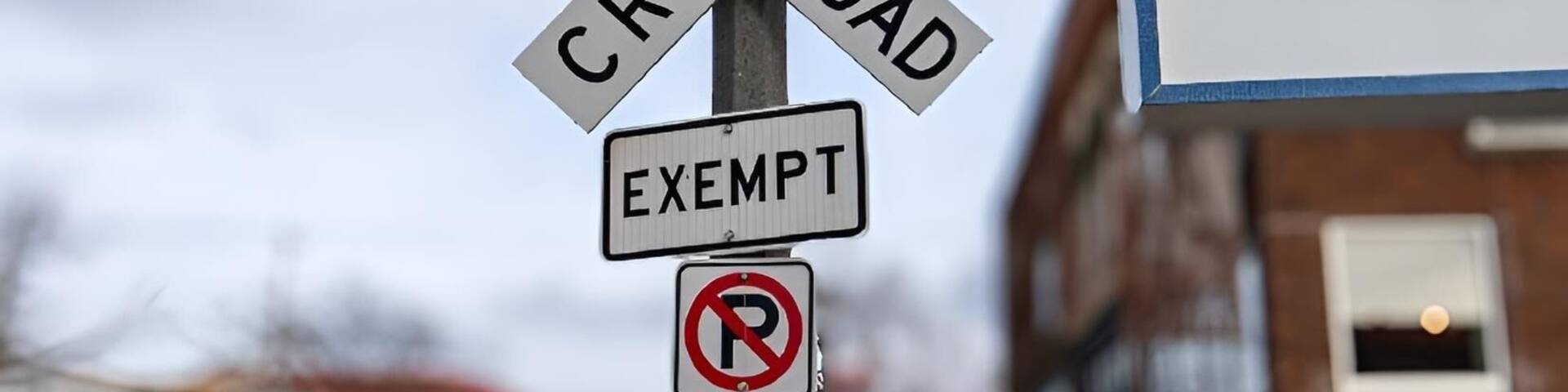 Road crossing sign in Old Town Lansing