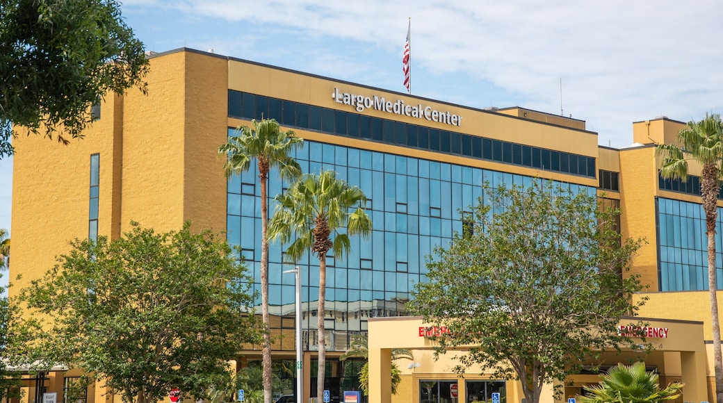 Largo Medical Center which includes signage