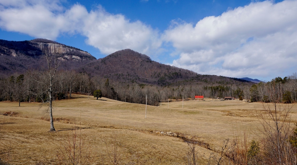 Table Rock State Park in Blue Ridge Mountains of South Carolina