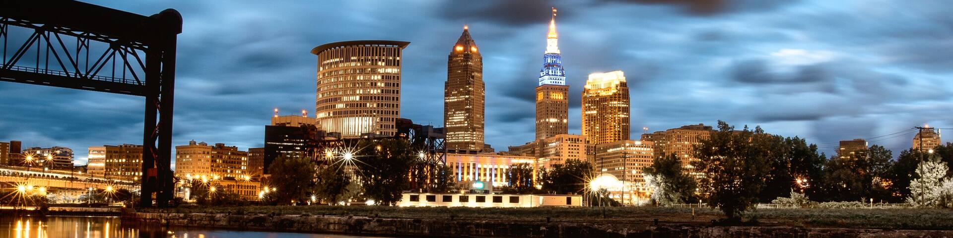 Cleveland ohio skyline with the cuyahoga river in the flats