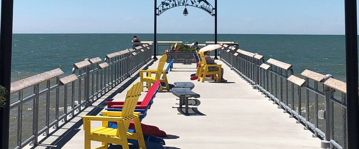 Euclid beach Cleveland Metro Park Reservation on a beautiful sunny day.