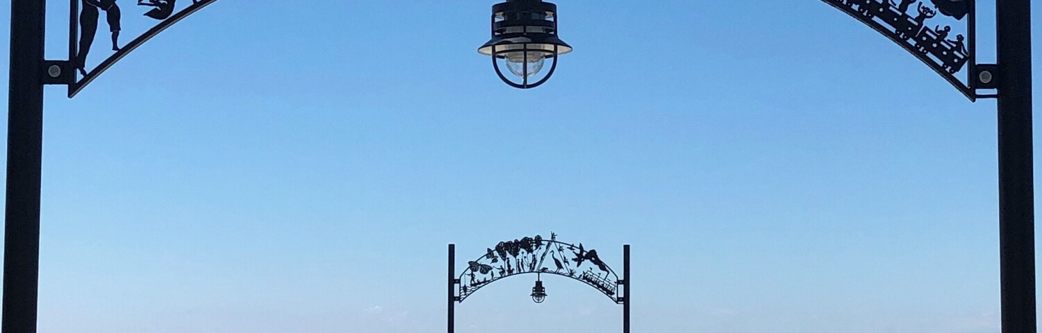 Euclid beach Cleveland Metro Park Reservation on a beautiful sunny day.