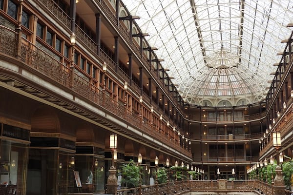 The Arcade in downtown Cleveland, Ohio, is a Victorian-era structure of two nine-story buildings, joined by a five-story arcade with a glass skylight spanning over 300 feet, along the four balconies. Wikipedia
#Cleveland #skylight
#TroveOnTuesday #Trovember