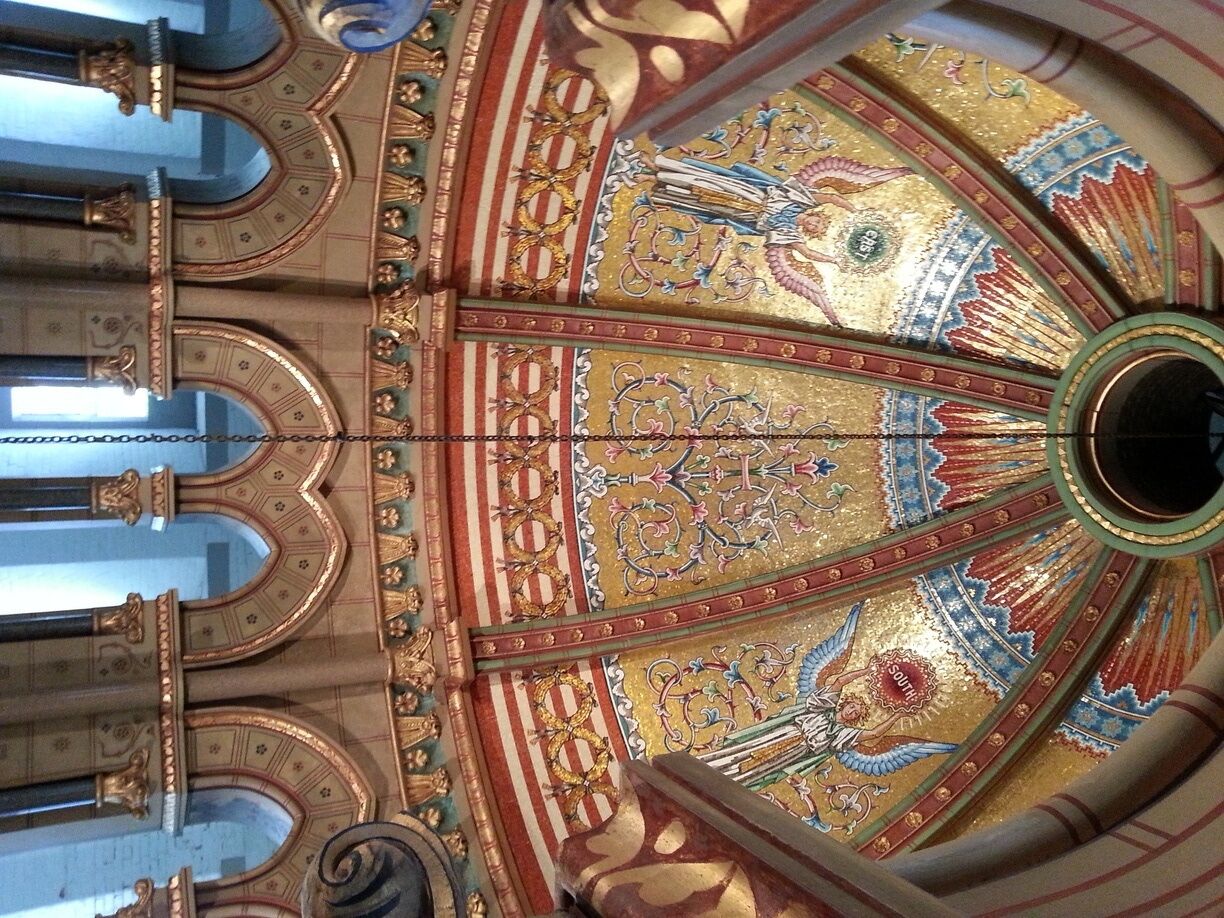 President Garfield's tomb is in the Lake View Cemetery in Cleveland.   It's a beautiful building with a great view of Cleveland and Lake Erie on the observation deck. 
