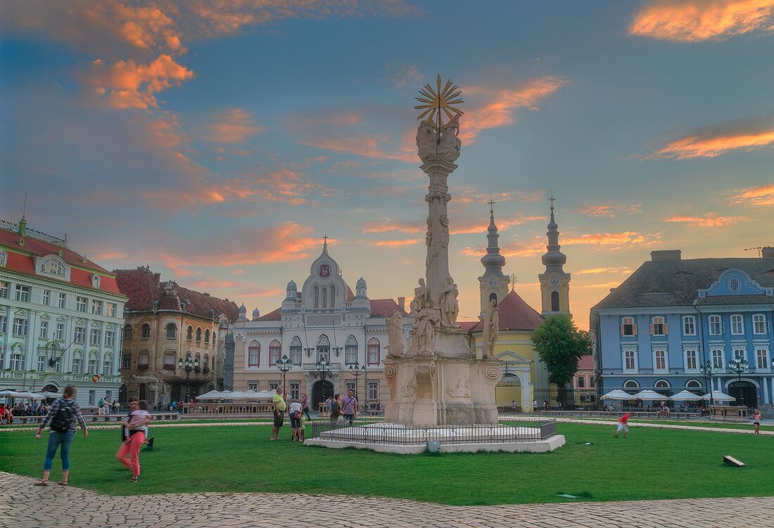 Statuia Sfânta Treime

Got a day to visit Timisoara? Check out my day guide: http://www.alwayswanderlust.com/a-day-in-timisoara-romania-little-vienna/