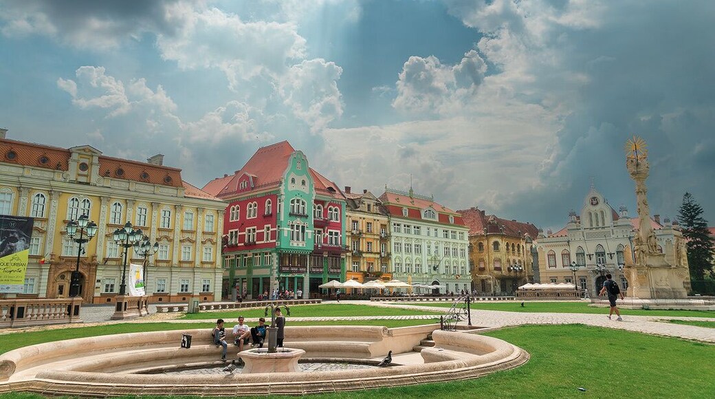 Chilling at the fountain.
Got a day to visit Timisoara? Check out my day guide: http://www.alwayswanderlust.com/a-day-in-timisoara-romania-little-vienna/