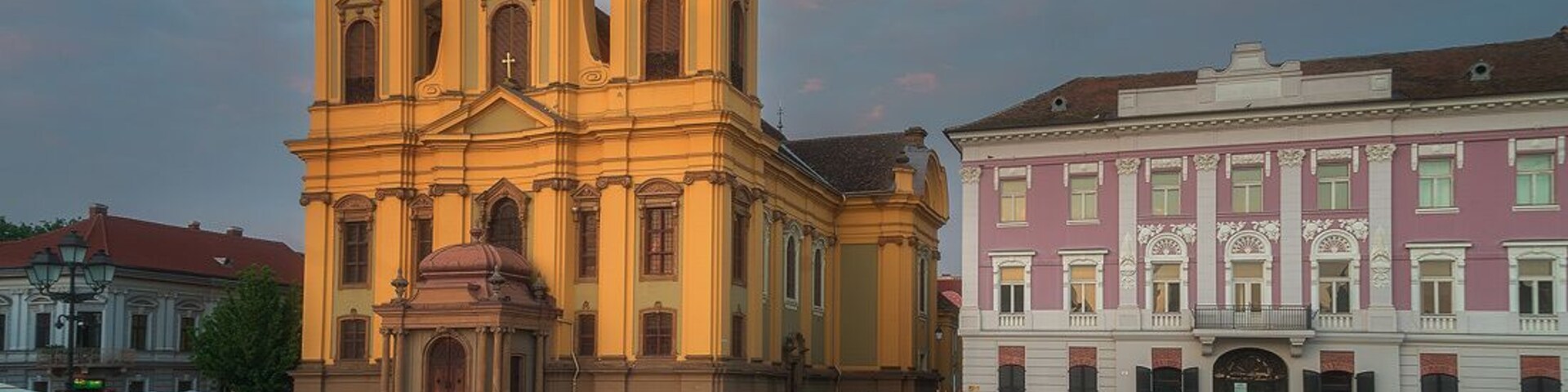 This is the Roman Catholic church opposing the Serbian church in Union Square.
Got a day to visit Timisoara? Check out my day guide: http://www.alwayswanderlust.com/a-day-in-timisoara-romania-little-vienna/