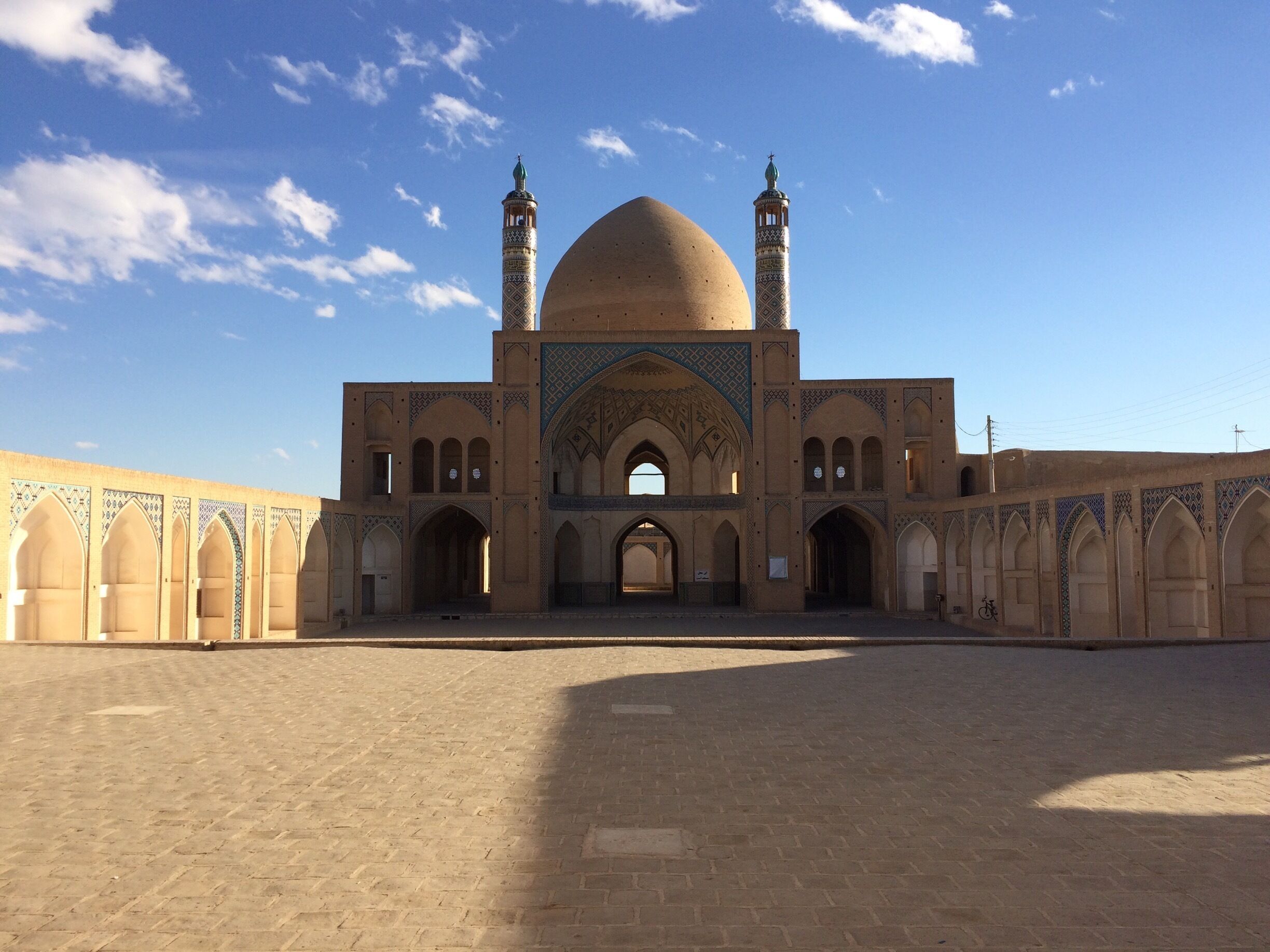 A small but beautiful mosque in this very nice city in between Tehran and Esfahan 