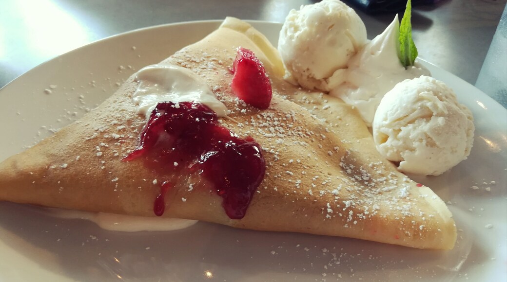This is Bonne Maman (sweet crepe with berries jam and sweet cream). I added vanilla bean ice cream. Perfect! #GoodEats