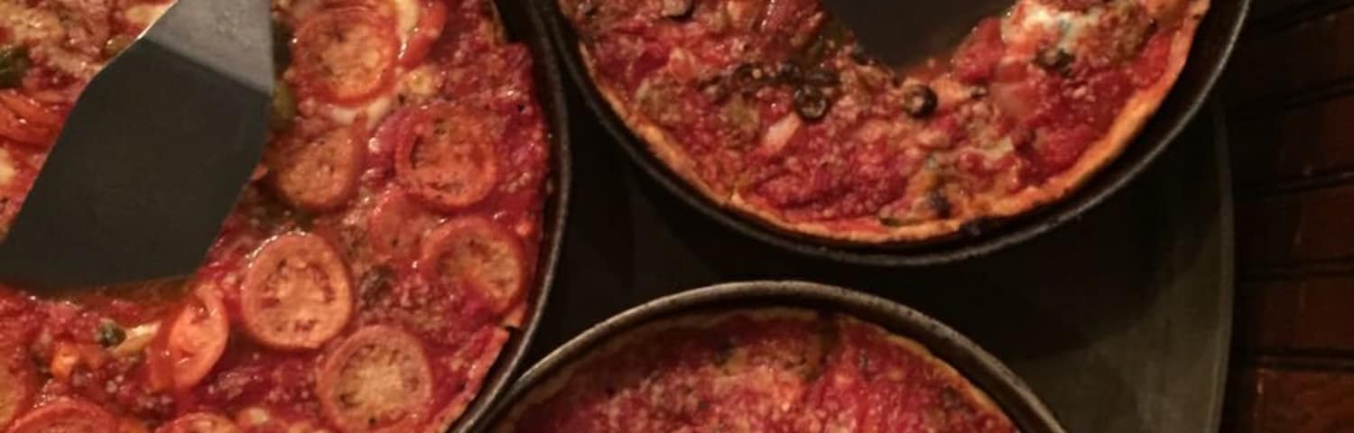 Chicago famous deep dish pizza and my most favorite food it's really yummy