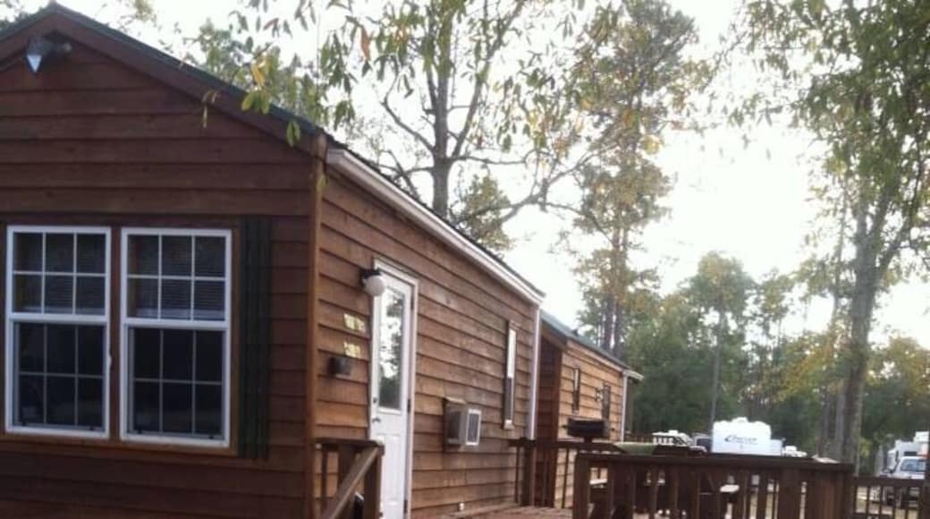 Nice weekend getaway...the cabins are great