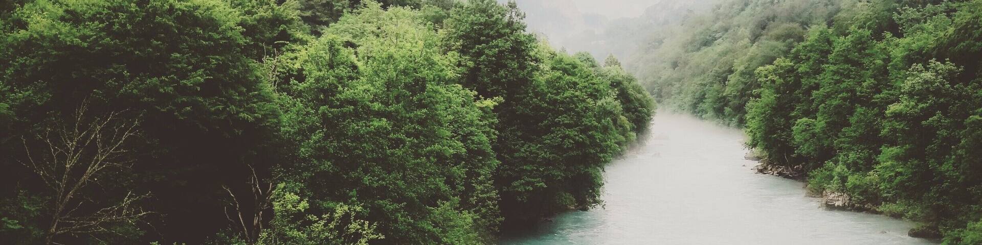 The great Tara river canyon in the Durmitor National park. The second highest canyon in the world.
#troveon #nationalpark #river #tara #outdoors #adventure