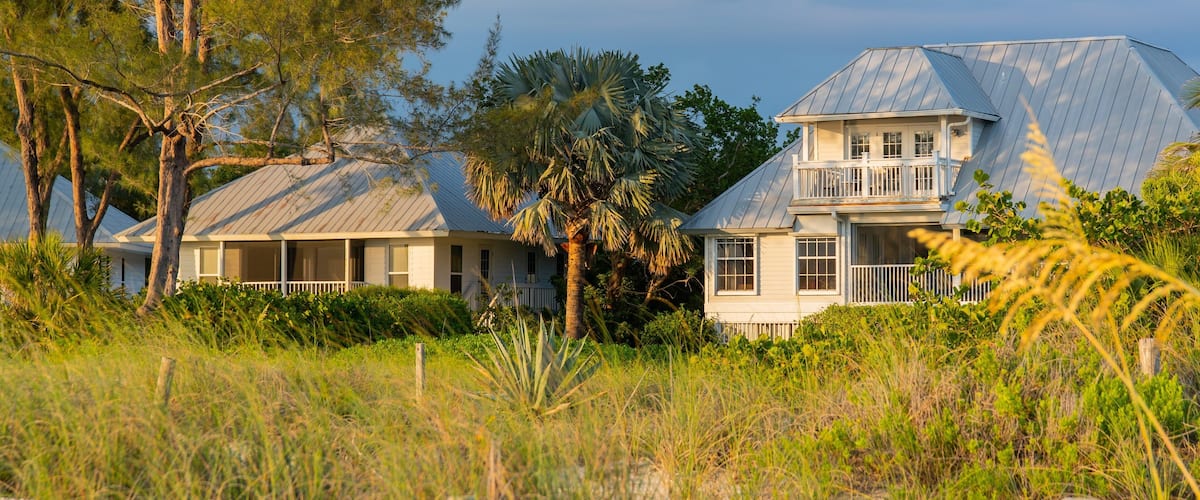 Captiva showing a house
