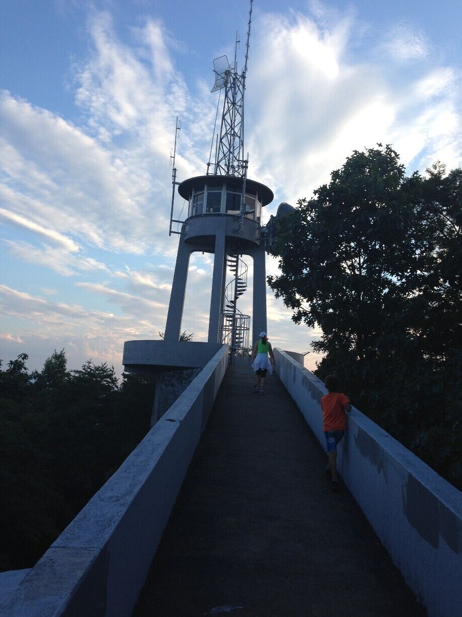 Visit Frugal Family Travelers blog to learn more about this great location, to receive the travel itinerary and to discover more great places like this:

http://frugalfamilytravelers.blogspot.com/2014/09/great-smoky-mountains-national-park.html

Follow us on Facebook: https://www.facebook.com/frugalfamilytravelers?ref=hl