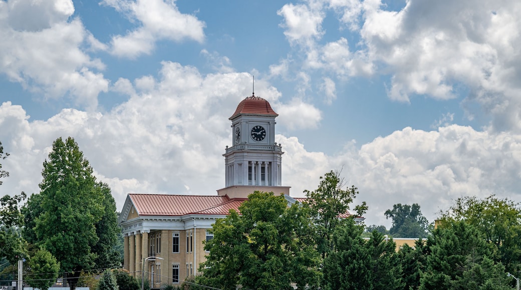 downtown Maryville, TN